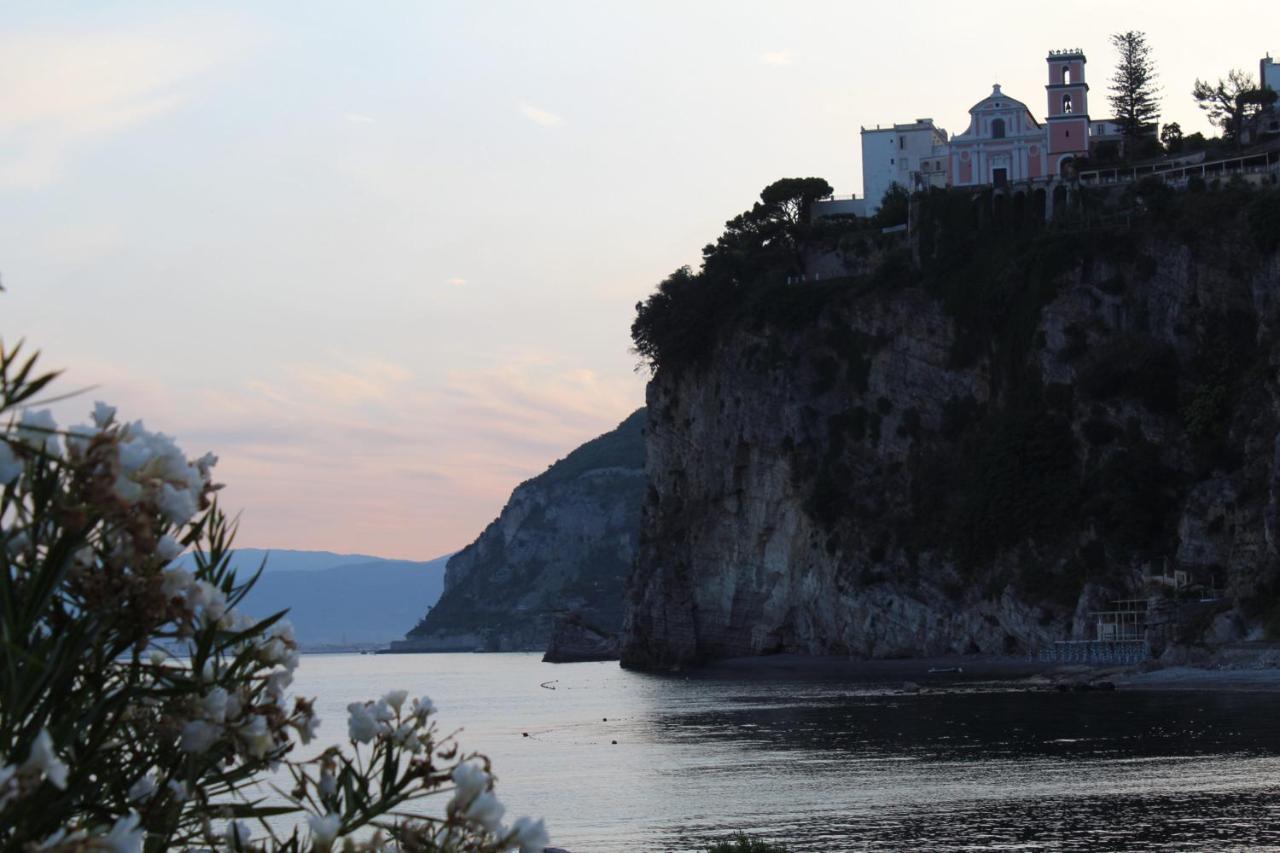 Postcard House Appartement Vico Equense Buitenkant foto